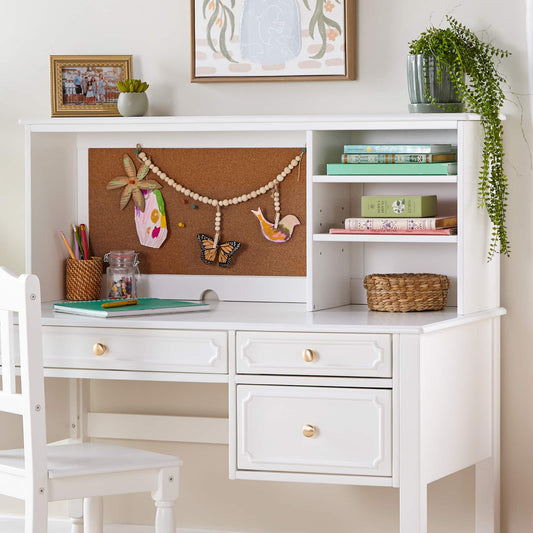 G27681 Avery Hutch Env 0812 Main