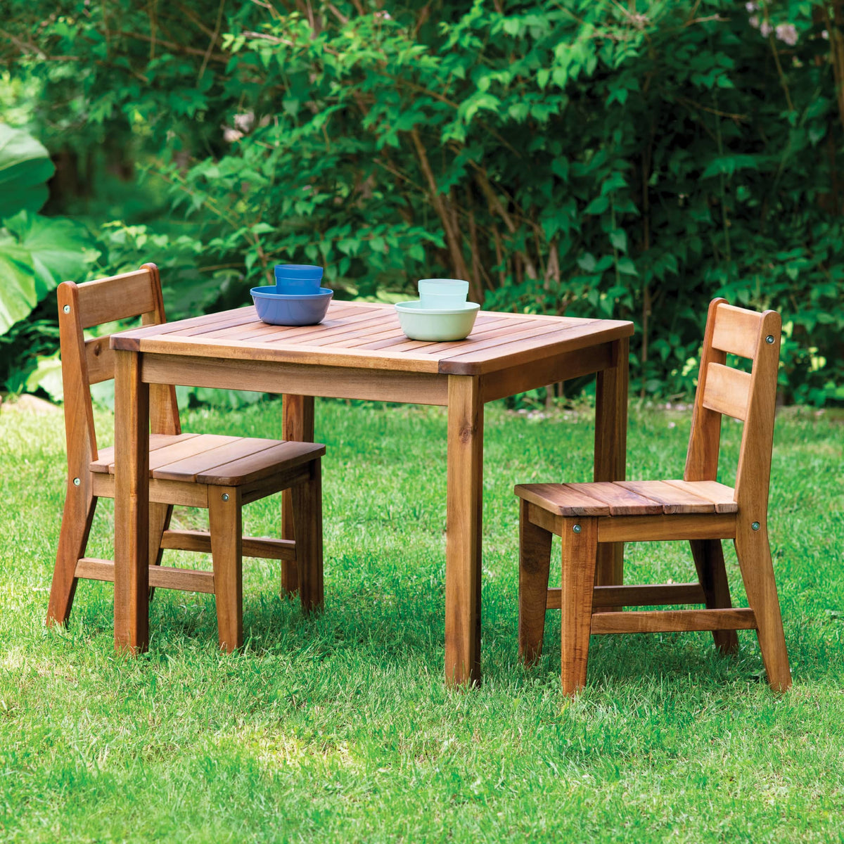 G52016 Acadia Square Table and Chair Set Env 4759