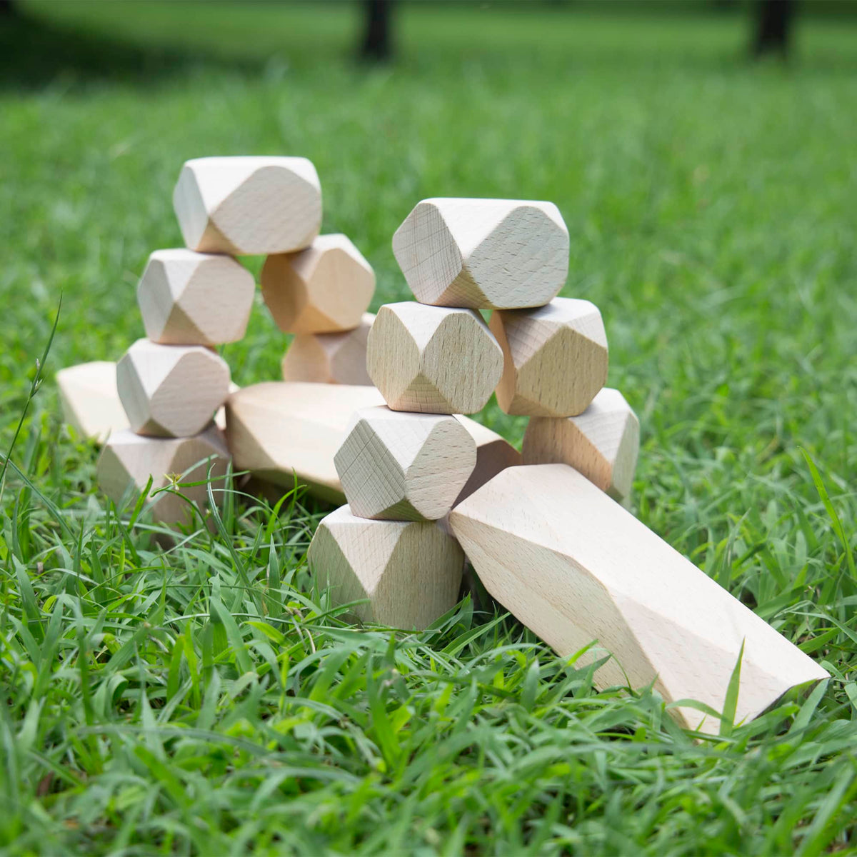G6772 Wooden Stackers Standing Stones 12