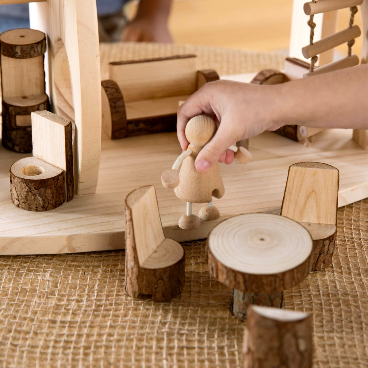 G15505 Woodlands Dollhouse Set Lifestyle 1