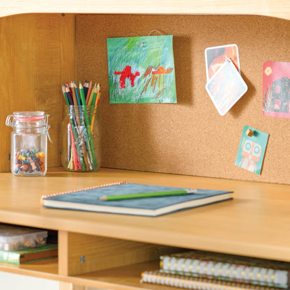 G27653 Media Desk Natural Env Detail 3236 | Natural
