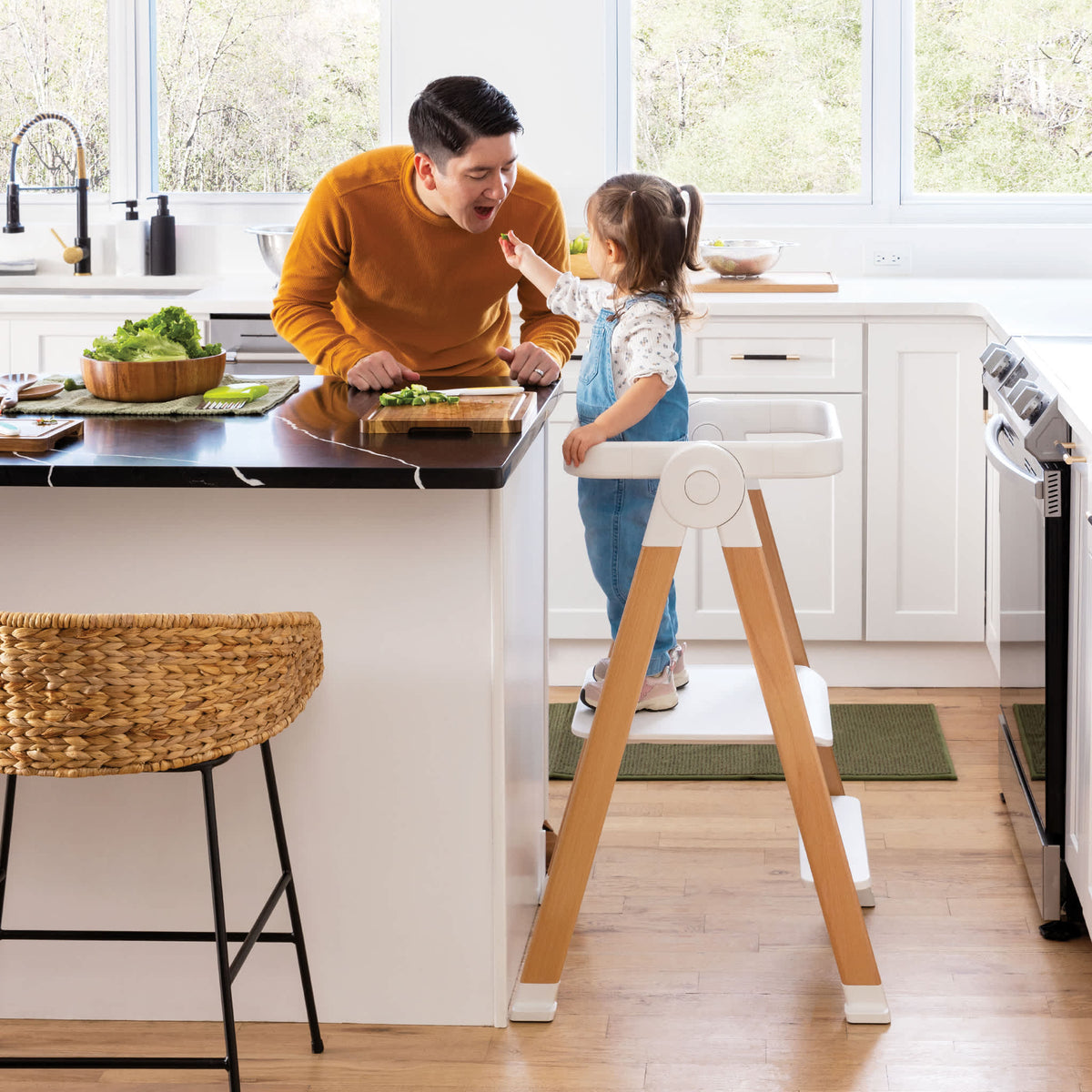 G97360 Kitchen Helper Flex White Lifestyle 5185 | White