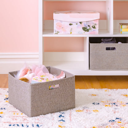 G76807 Martha Stewart Dollhouse Detail | Linen White